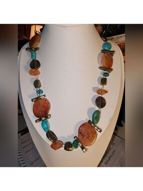 Chico's Elegant multicolor beaded necklace 17"+2"